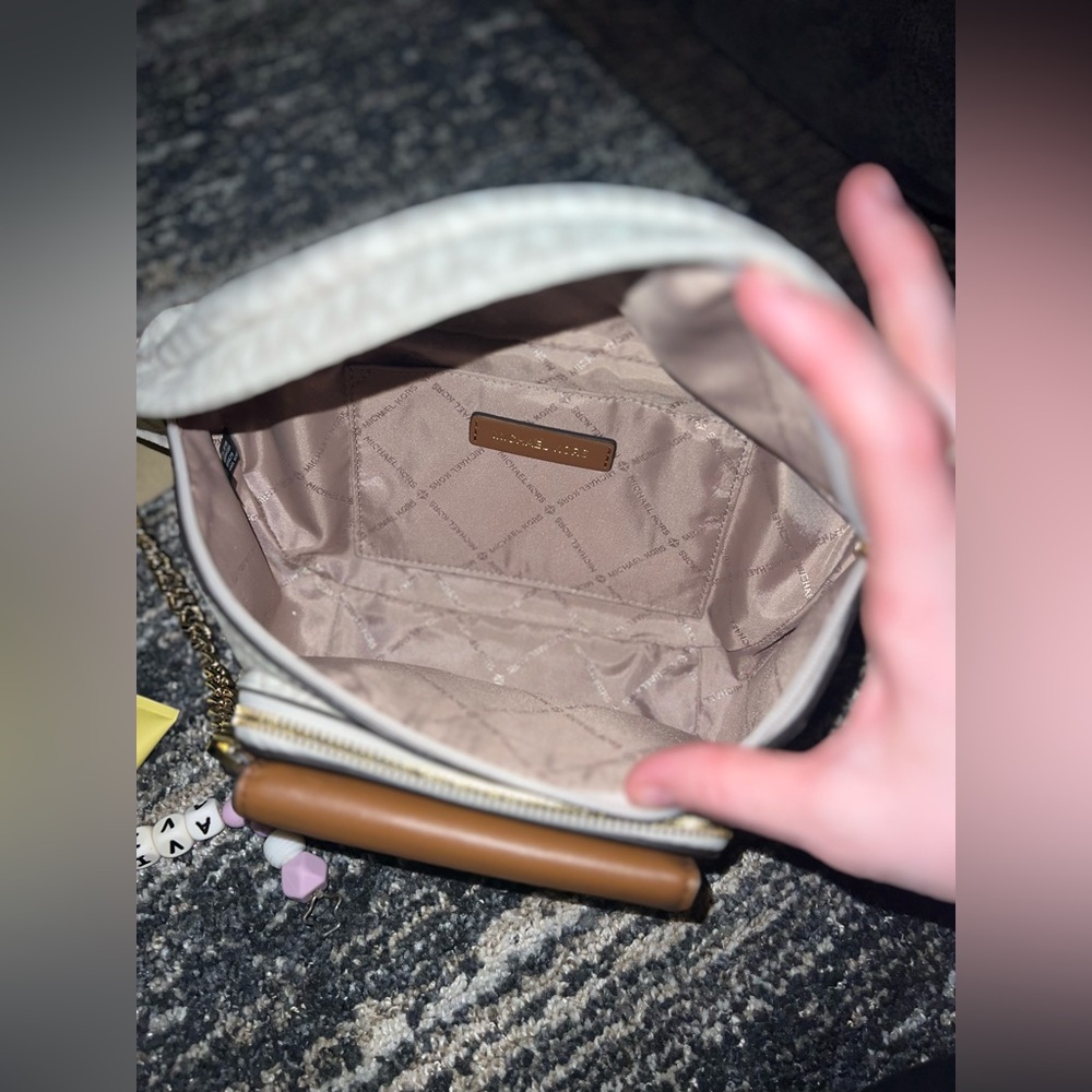 Michael Kors belt bag - Picture 5 of 5